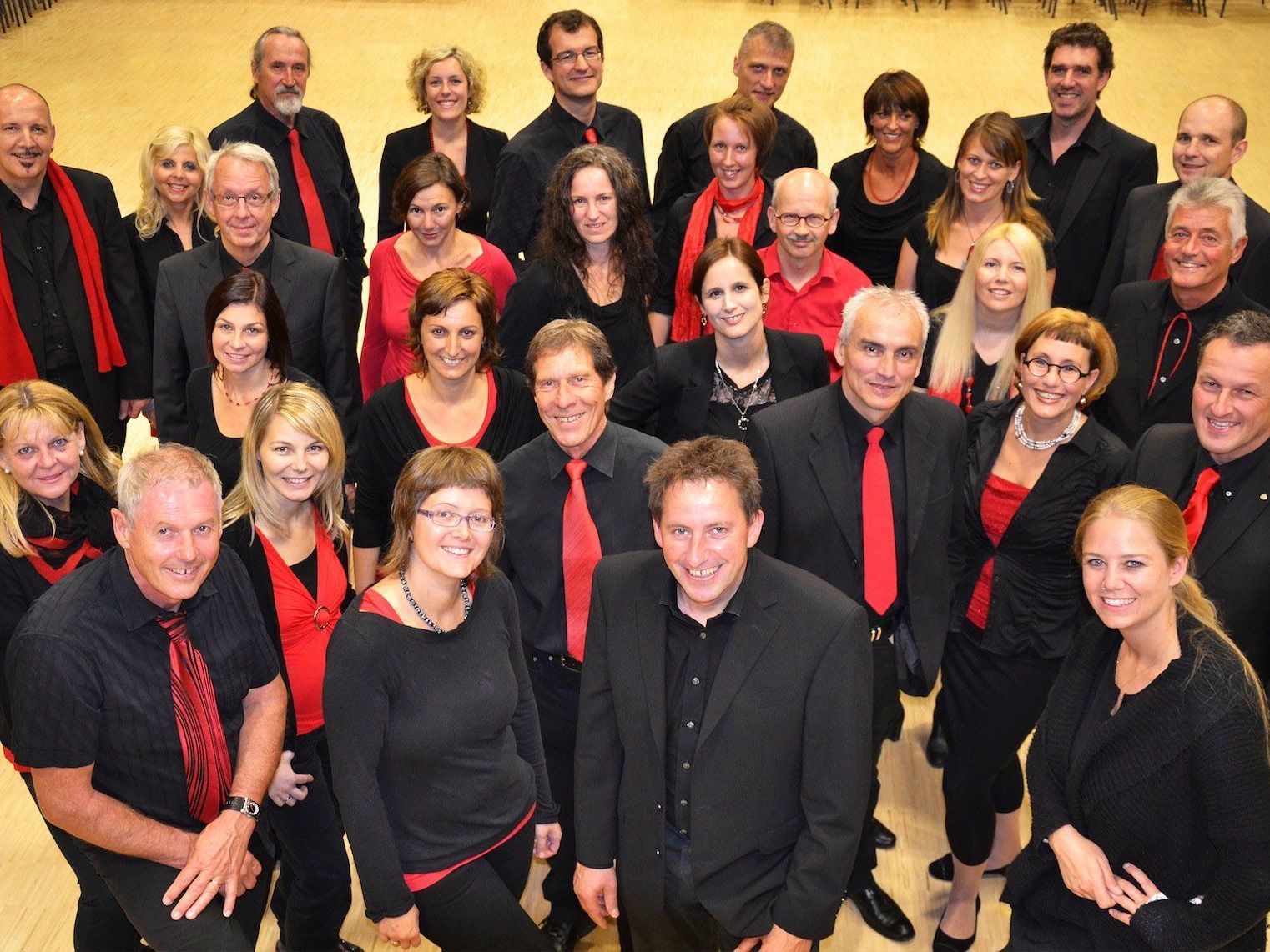 Der Chor GIOIA lädt zu einem besonderen Benefizkonzert. Der Chor GIOIA lädt zu einem besonderen Benefizkonzert.