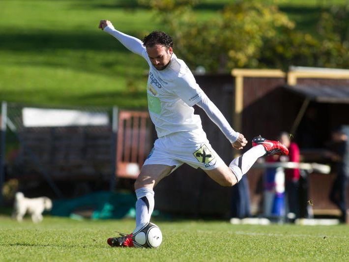 Lochau-Kicker Pablo Chinchilla wird neuer Koblach-Spielertrainer. Lochau-Kicker Pablo Chinchilla wird neuer Koblach-Spielertrainer.