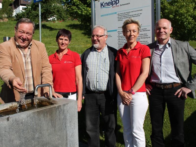 Freuen sich auf die künftige Arbeit im Pflegepool: die Obleute Leite, Madlener und Greber sowie die Pflegeleiterinnen Vonach und Huber. Freuen sich auf die künftige Arbeit im Pflegepool: die Obleute Leite, Madlener und Greber sowie die Pflegeleiterinnen Vonach und Huber.