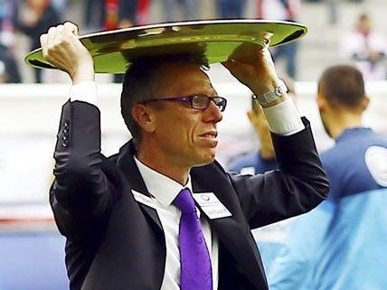 Bleibt Trainer Peter Stöger bei der Austria? Bleibt Trainer Peter Stöger bei der Austria?