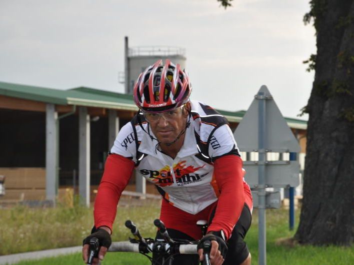 Der Extrem-Radsportler Hans Eisenbraun will das Race Across America und Race Across Austria gewinnen. Der Extrem-Radsportler Hans Eisenbraun will das Race Across America und Race Across Austria gewinnen.