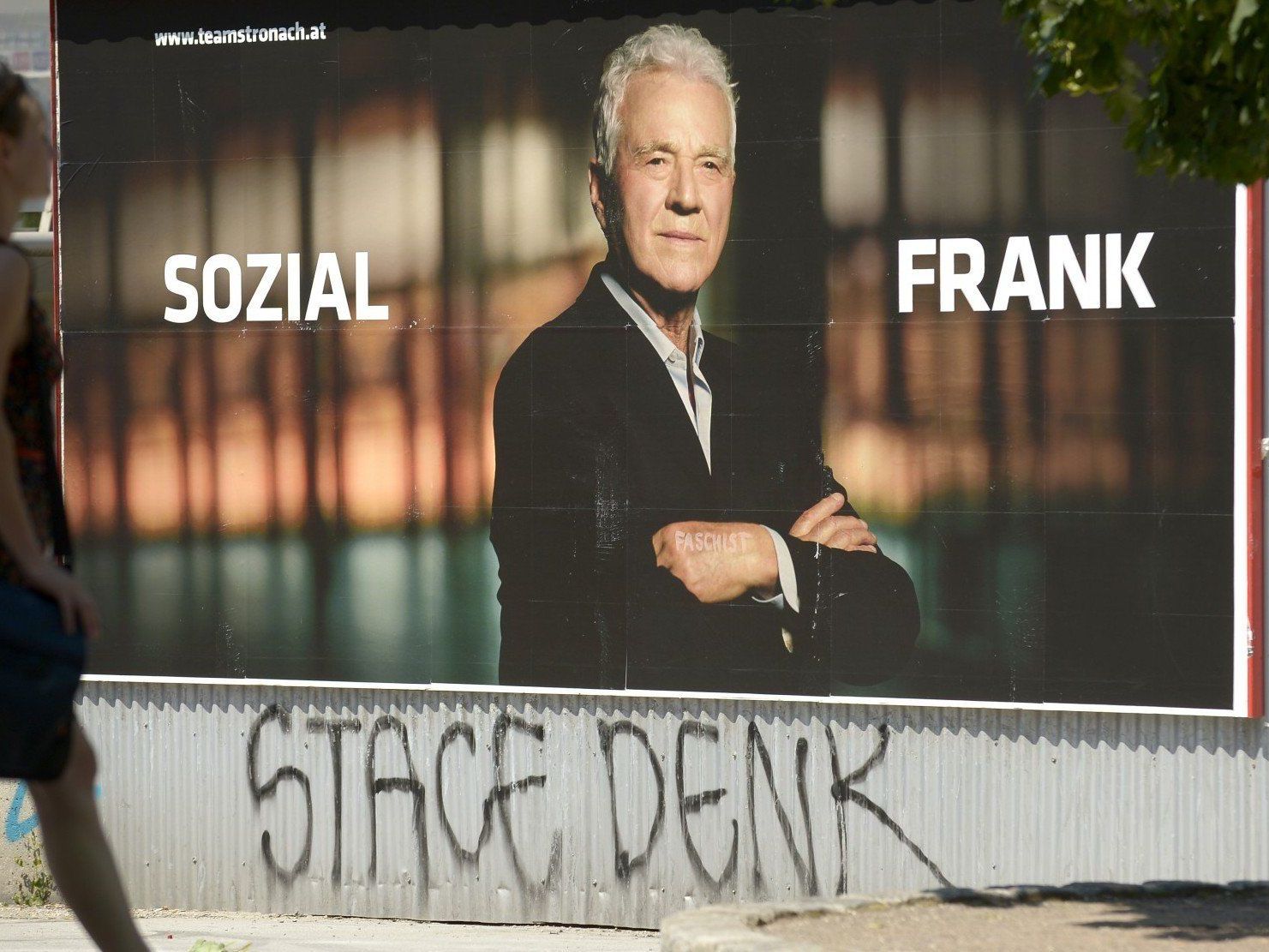 Das Team Stronach stellte am Dienstag seine Landeslisten für die Nationalratswahl 2013 vor. Das Team Stronach stellte am Dienstag seine Landeslisten für die Nationalratswahl 2013 vor.