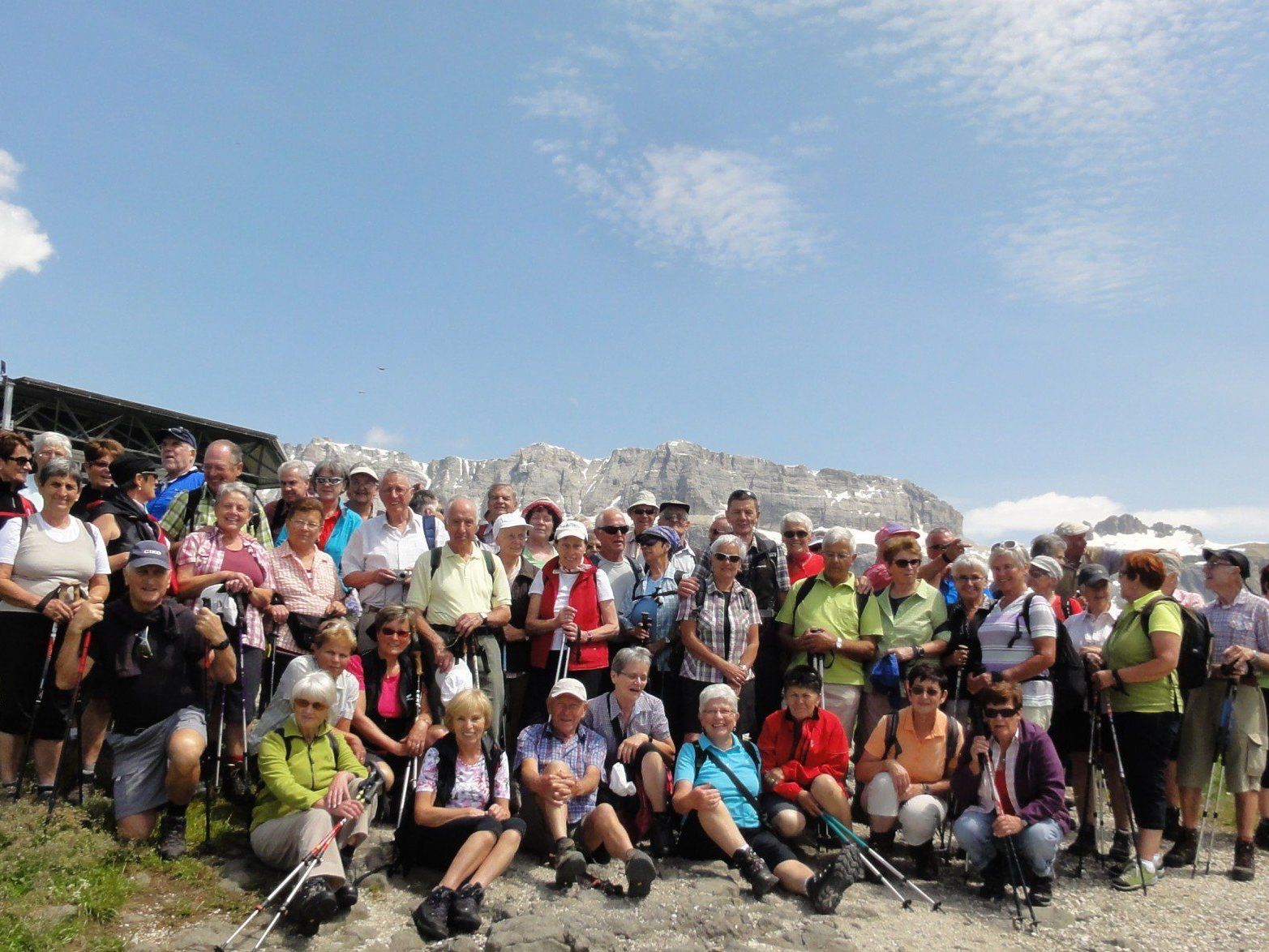 Gruppenfoto von den Wanderfreudigen Kneippianer Gruppenfoto von den Wanderfreudigen Kneippianer