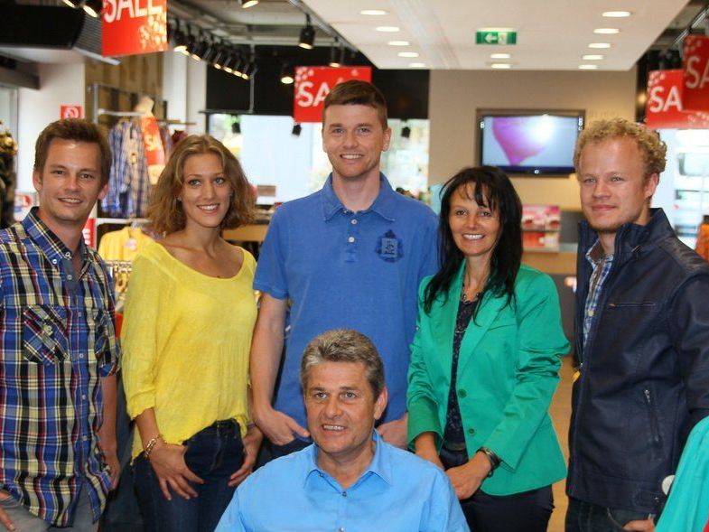 Ländle TV freut sich über die neue tolle Partnerschaft mit Fussl Modestraße. Ländle TV freut sich über die neue tolle Partnerschaft mit Fussl Modestraße.