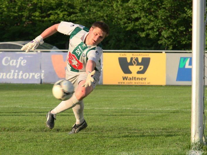 Hard-Goalie Ingo Türr steht heute im Cupspiel gegen Favorit Horn oft im Mittelpunkt.