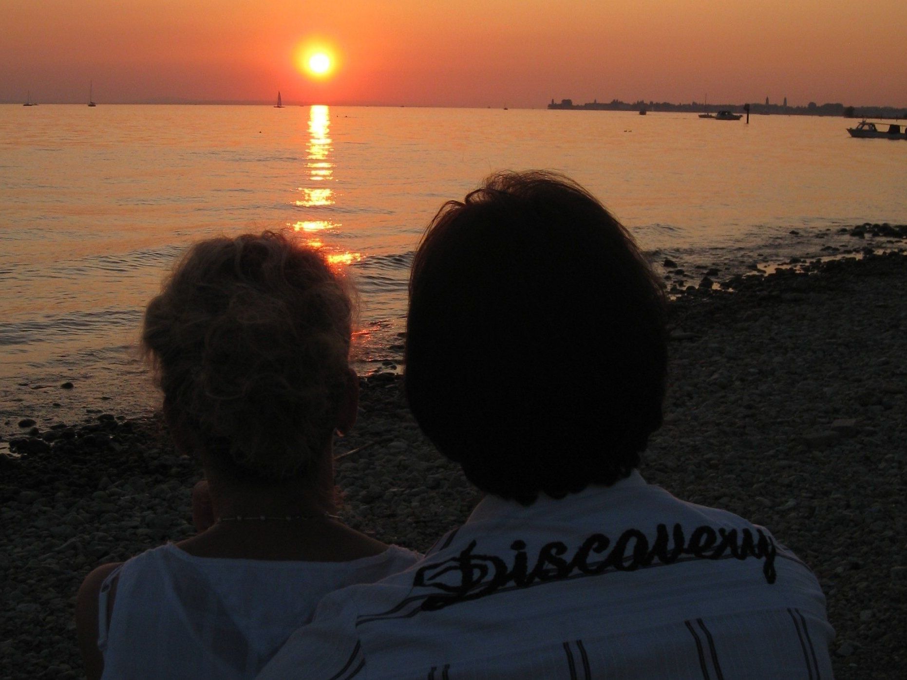 „Dolce Vita" mit See-Genuss beim Dämmerschoppen im Lochauer „Treff am See". „Dolce Vita" mit See-Genuss beim Dämmerschoppen im Lochauer „Treff am See".