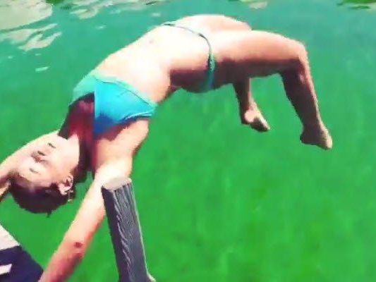 Lindsey Vonn postete ihr kurzes Urlaubsvideo selbst auf Instagram und Facebook. Lindsey Vonn postete ihr kurzes Urlaubsvideo selbst auf Instagram und Facebook.
