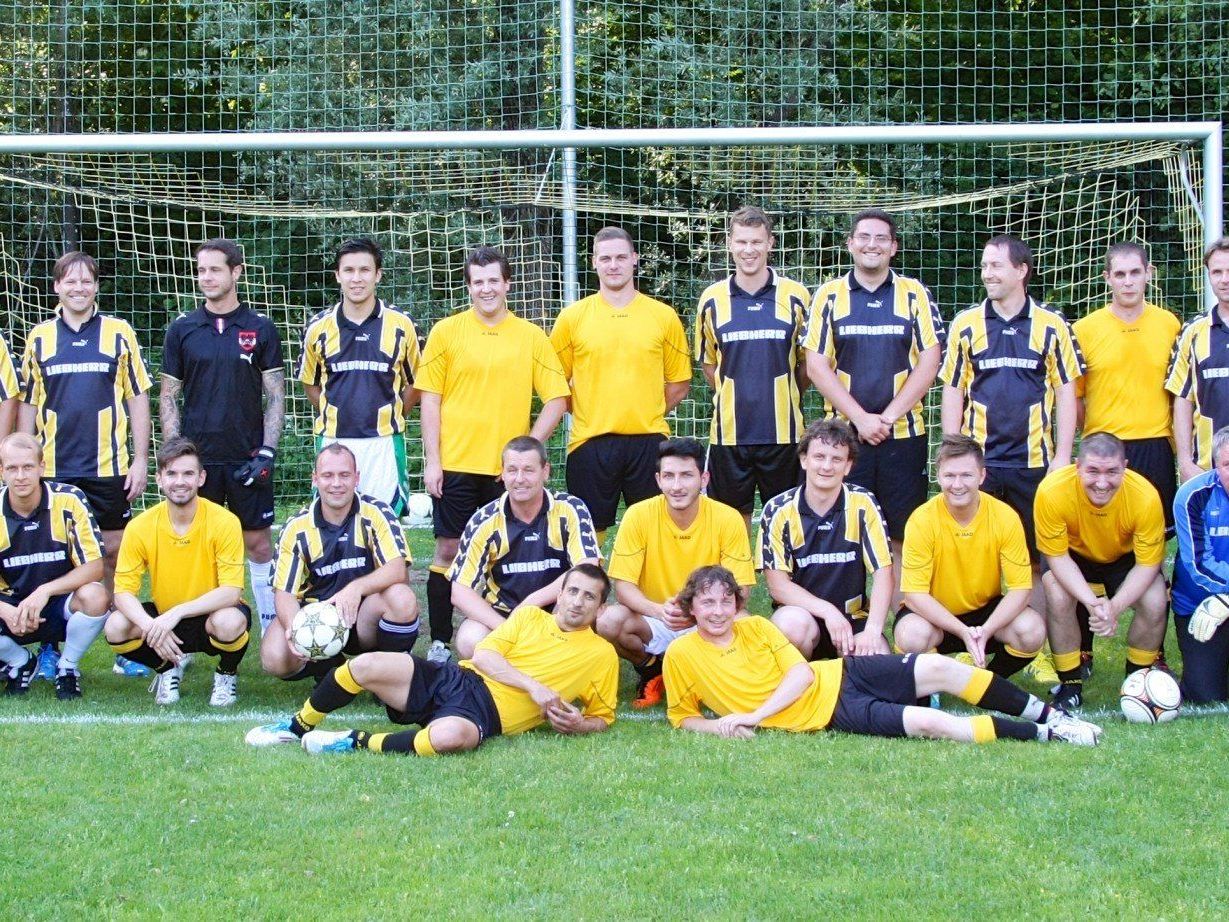 Die beiden Liebherr-Teams aus Rostock und Nenzing Die beiden Liebherr-Teams aus Rostock und Nenzing