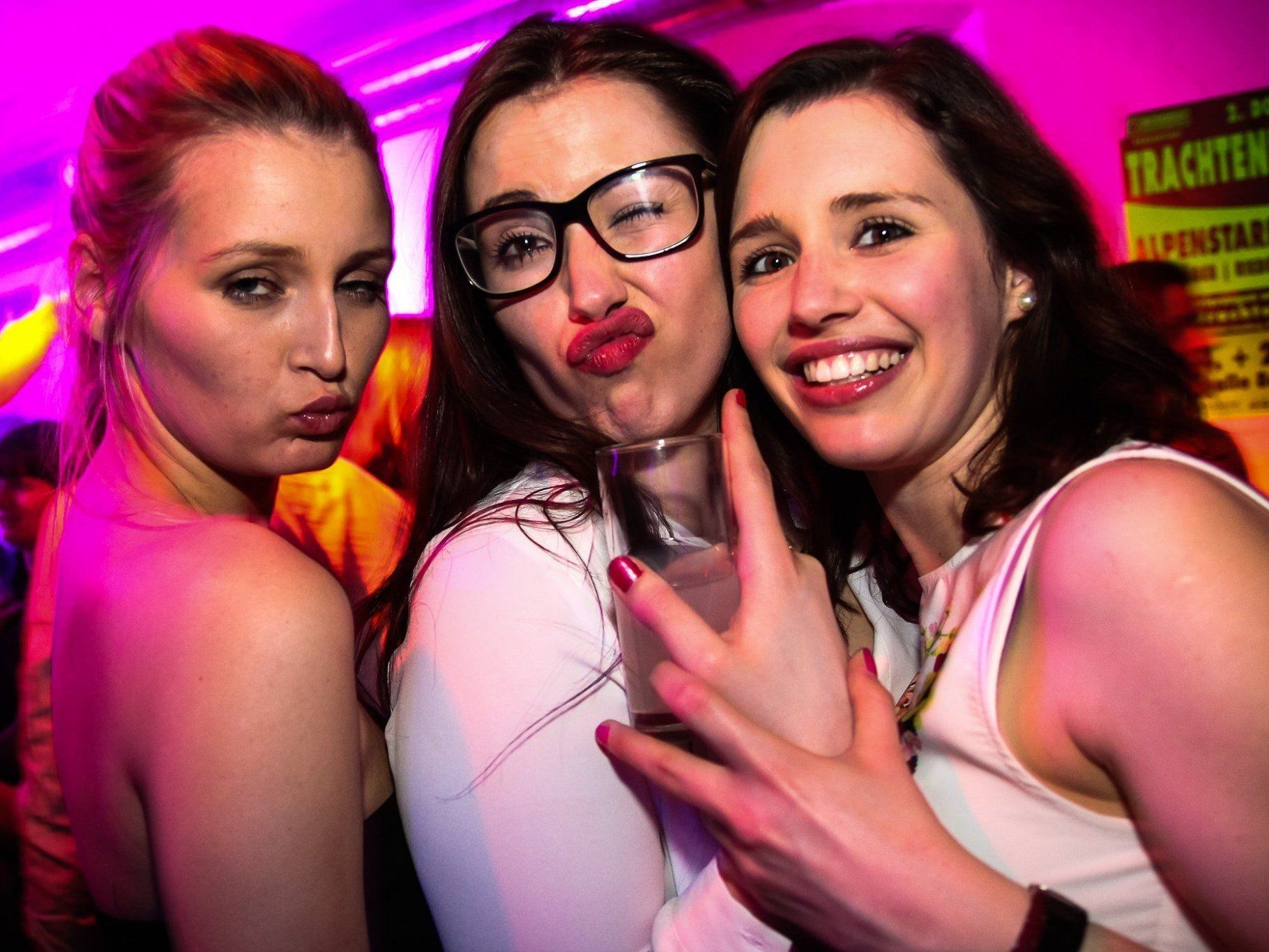 02.08. Corona-Beach-Clubbing im D.-F.-Areal in Dornbirn. 02.08. Corona-Beach-Clubbing im D.-F.-Areal in Dornbirn.