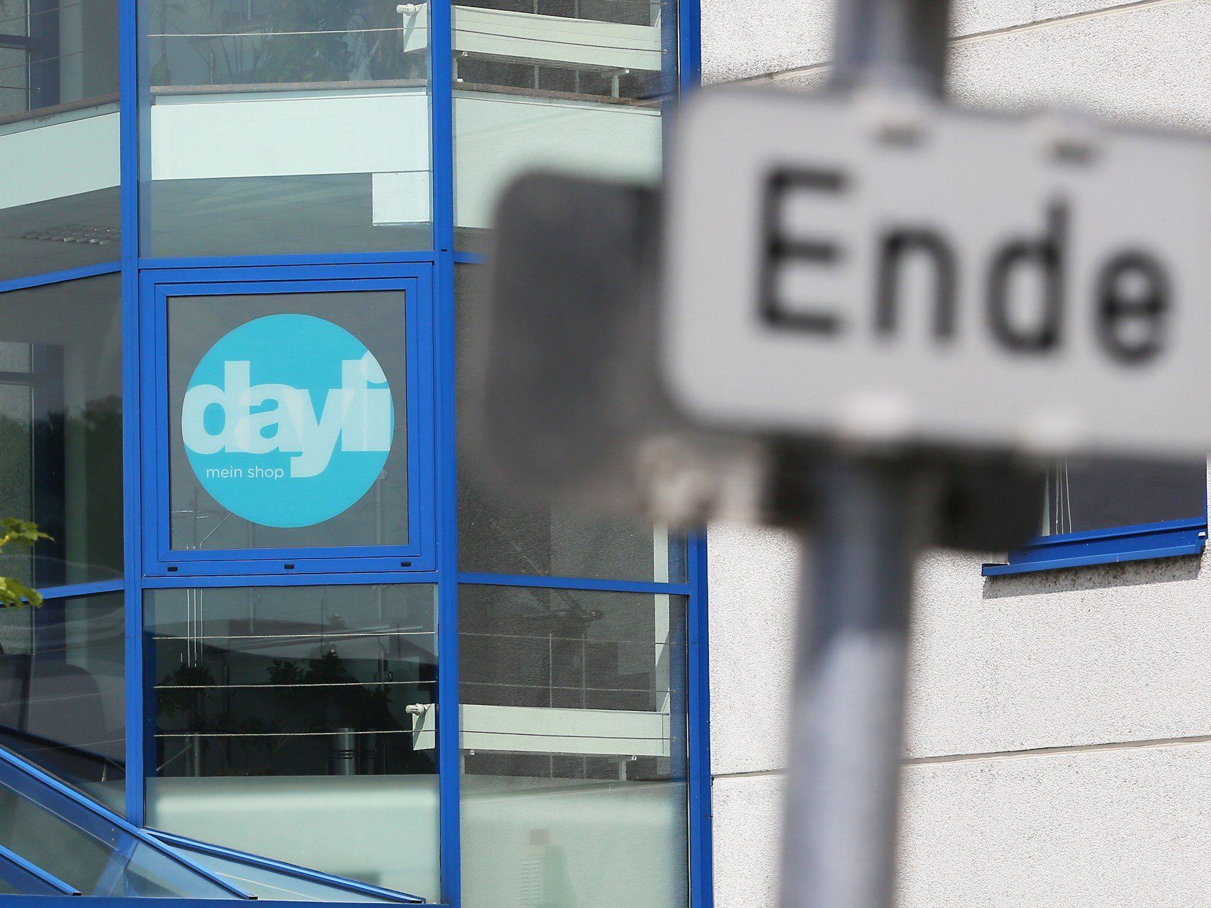 Die Regale waren schon seit Wochen praktisch leer - jetzt ist es fix, dayli geht in Insolvenz. Die Regale waren schon seit Wochen praktisch leer - jetzt ist es fix, dayli geht in Insolvenz.