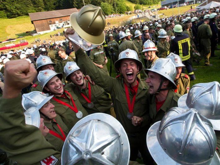 Schnifner Feuerwehr freute sich über den Tagessieg Schnifner Feuerwehr freute sich über den Tagessieg