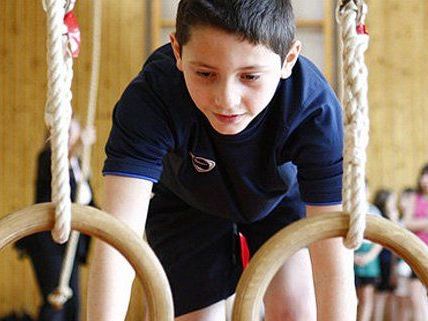 Sportler aus 25 Ländern nehmen an dem Festival teil. Sportler aus 25 Ländern nehmen an dem Festival teil.