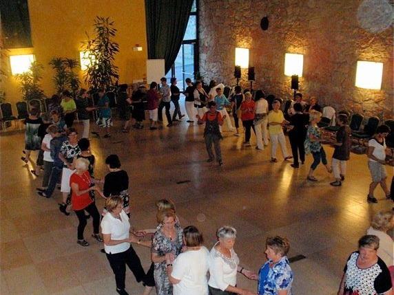 VBG Tanzgruppe. „tanzen ab der Lebensmitte““ in Garda Hotel Poiano