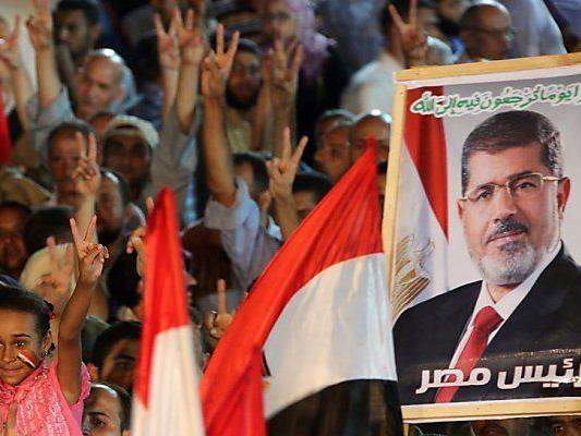 Ramadan-Ende und Mursi werden gefeiert