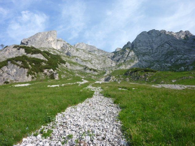 Der Hochkarfelderkopf im Tennengau ist ein beliebter Skitourenberg. Der Hochkarfelderkopf im Tennengau ist ein beliebter Skitourenberg.