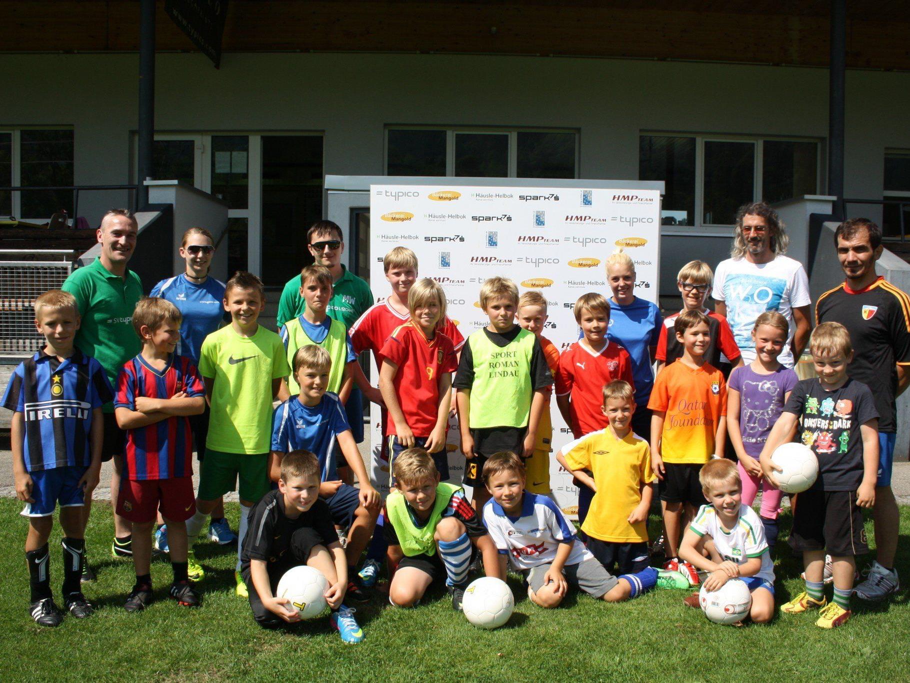 Der SV Typico Lochau lud die fußballbegeisterte Lochauer Jugend zum „Fußball Nachwuchs Camp" auf die Sportanlage Hoferfeld.