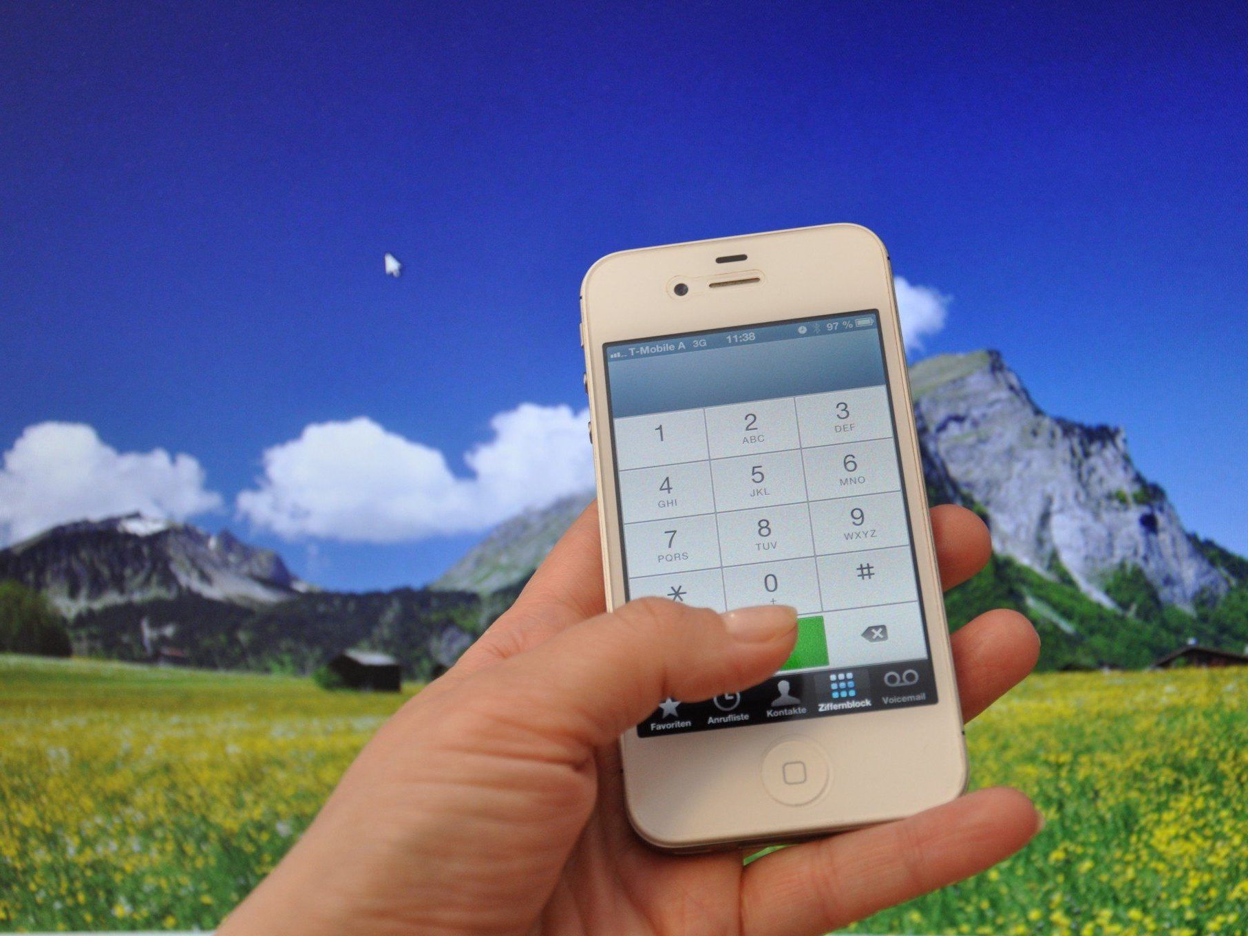 Das Mobiltelefon als Lebensretter. Das Mobiltelefon als Lebensretter.