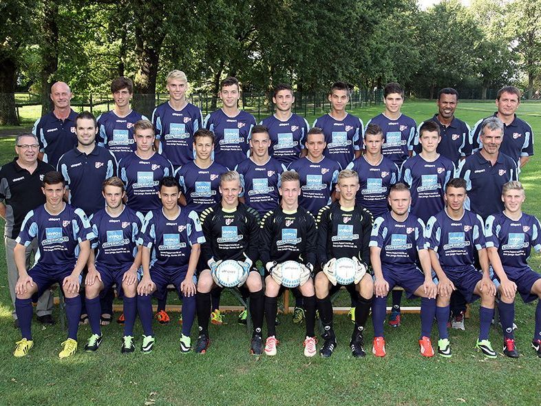 Die Unter-18-Jährigen wollen mit Trainer Lassaad Chabbi eine gute Saison spielen. Die Unter-18-Jährigen wollen mit Trainer Lassaad Chabbi eine gute Saison spielen.