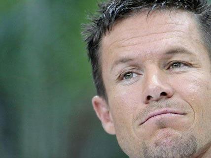 Nach vier Jahren Beziehung ist Felix Baumgartner nun wieder Single. Nach vier Jahren Beziehung ist Felix Baumgartner nun wieder Single.
