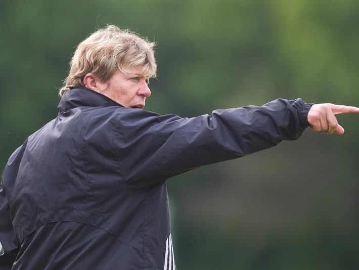 Rankweil 1b-Trainerin Andrea Adlassnigg hat sich mit ihrer Mannschaft fürs Achtelfinale qualifiziert. Rankweil 1b-Trainerin Andrea Adlassnigg hat sich mit ihrer Mannschaft fürs Achtelfinale qualifiziert.