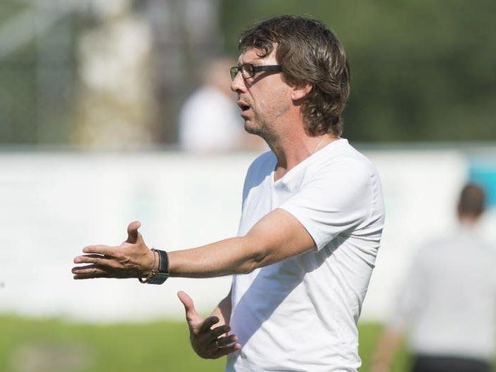 Höchst-Trainer Dieter Alge hofft auf einen Derbysieg gegen Altach Amateure.