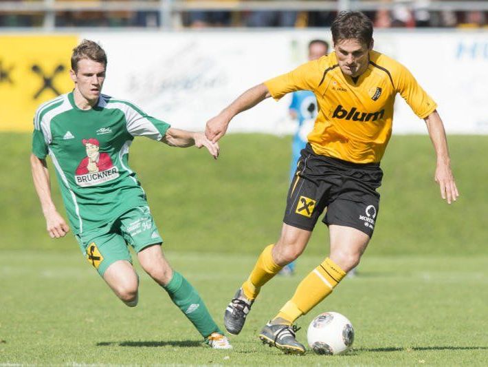 Samir Karahasanovic möchte mit Aufsteiger Höchst das Derby gegen Altach Amateure gewinnen. Samir Karahasanovic möchte mit Aufsteiger Höchst das Derby gegen Altach Amateure gewinnen.