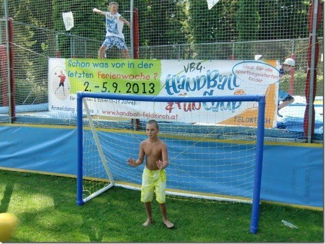 Die Feldkircher Handballer waren auf Promotion Tour im Waldbad. Die Feldkircher Handballer waren auf Promotion Tour im Waldbad.