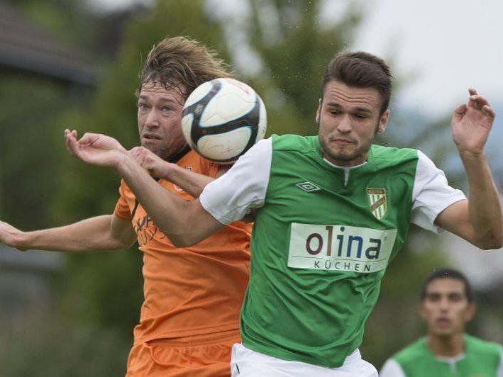 Bizau gewann das Vorarlbergliga-Duell bei den Lustenau Amateuren knapp mit 1:0. Bizau gewann das Vorarlbergliga-Duell bei den Lustenau Amateuren knapp mit 1:0.