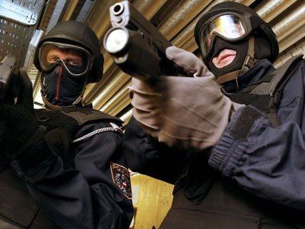 Die WEGA wurde wegen eines Einburchs in Ottakring alarmiert. Die WEGA wurde wegen eines Einburchs in Ottakring alarmiert.