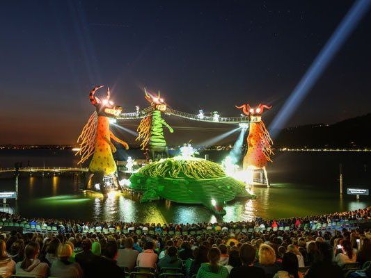 "Die Zauberflöte" mit bestbesuchter Oper "Aida" gleichauf. "Die Zauberflöte" mit bestbesuchter Oper "Aida" gleichauf.