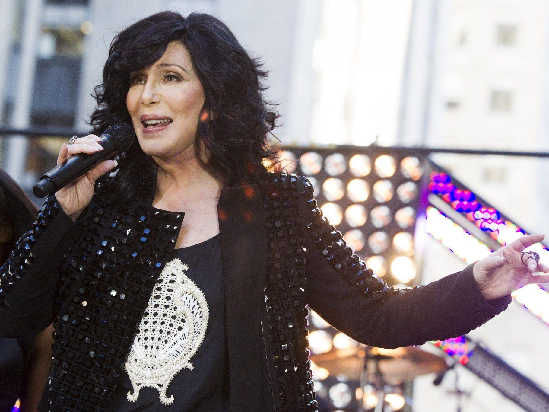 Cher meldet sich nach 12 Jahren mit einem neuen Album zurück.