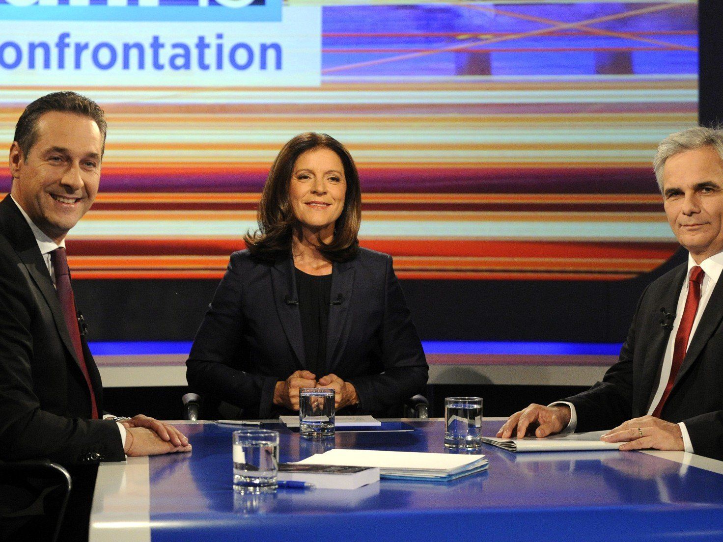 Das TV-Duell zwischen Werner Faymann und Heinz-Christian Strache endete in einer hitzigen Diskussion. Das TV-Duell zwischen Werner Faymann und Heinz-Christian Strache endete in einer hitzigen Diskussion.