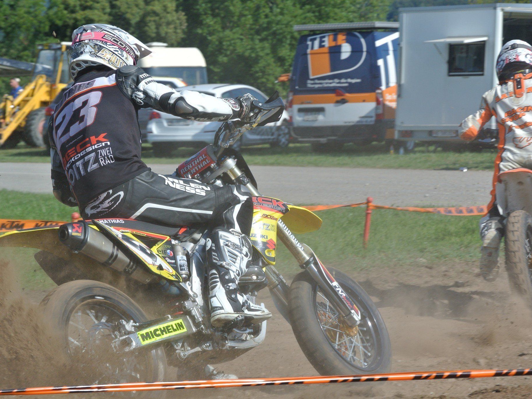Mathias Beck hat die große Chance die Schweizer Meisterschaft zu gewinnen. Mathias Beck hat die große Chance die Schweizer Meisterschaft zu gewinnen.
