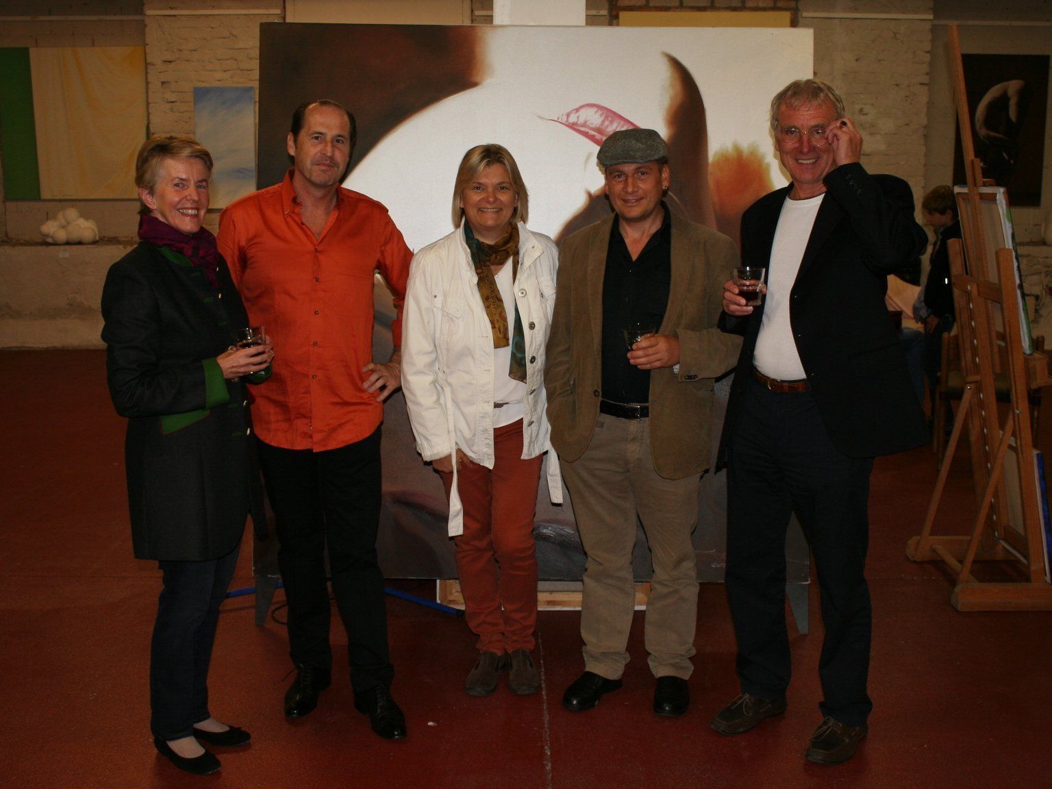 Der Künstler konnte zahlreiche Gäste begrüßen Der Künstler konnte zahlreiche Gäste begrüßen