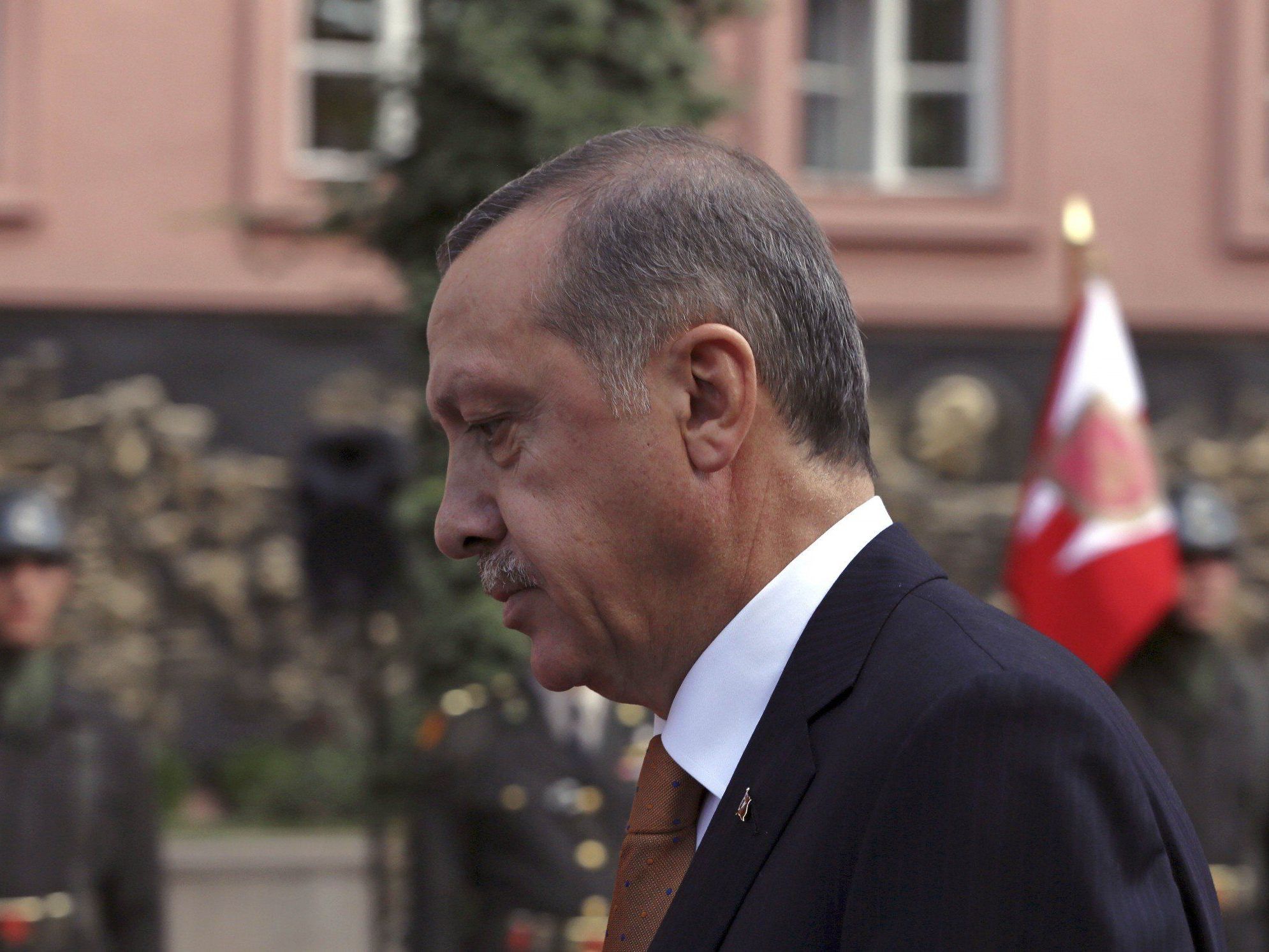 Im Rahmen des "Demokratiepakets" - Senkung der hohen Sperrklausel für das Parlament geplant. Im Rahmen des "Demokratiepakets" - Senkung der hohen Sperrklausel für das Parlament geplant.