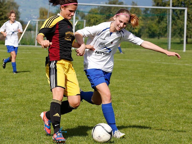 FFC Vorderland verlor das Heimspiel gegen Spitzenreiter Geretsberg mit zwei Toren Differenz. FFC Vorderland verlor das Heimspiel gegen Spitzenreiter Geretsberg mit zwei Toren Differenz.