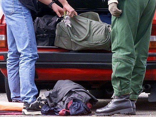 In einem Kofferraum in Pressbaum fand die Polizei eine Leiche In einem Kofferraum in Pressbaum fand die Polizei eine Leiche
