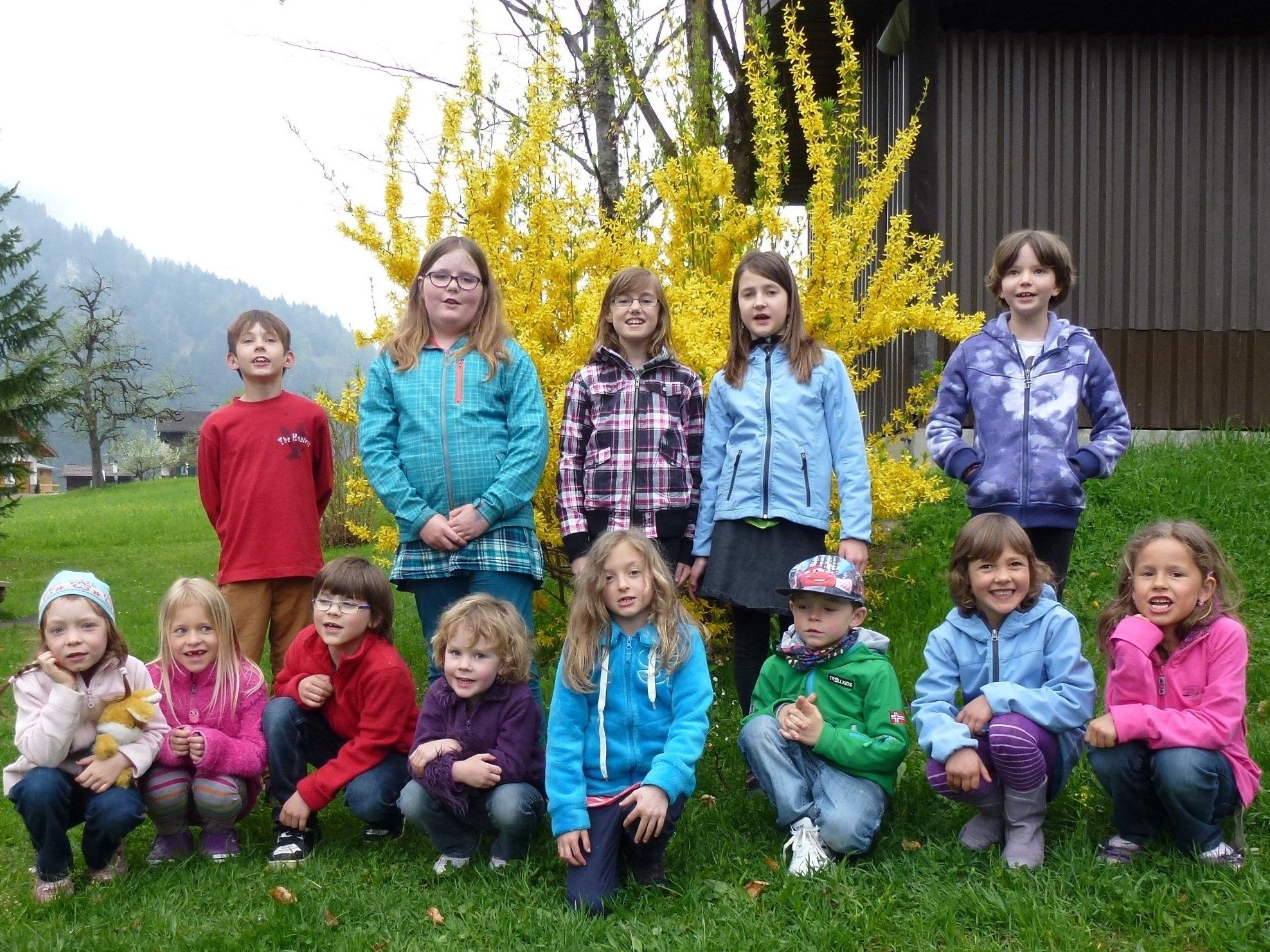 Chorleiterin Kinderchor La Luna und Jugendchor Sunny. Chorleiterin Kinderchor La Luna und Jugendchor Sunny.