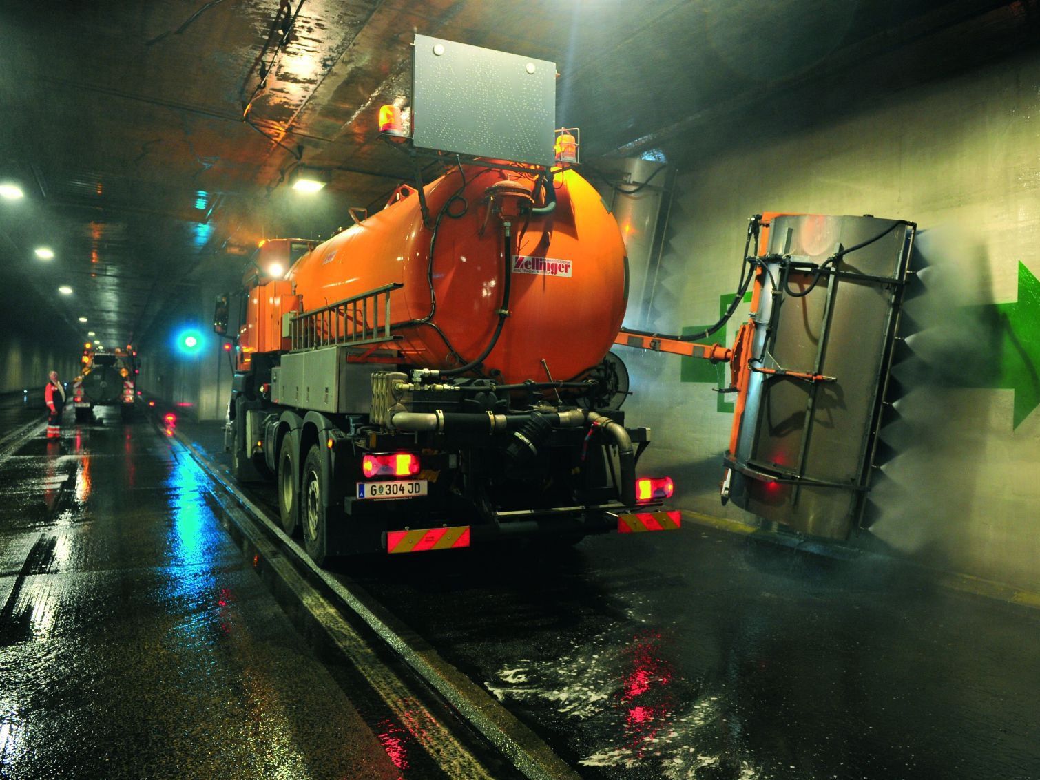 Herbst-Waschtage für 149 Tunnelanlagen auf Österreichs Autobahnen starten. Herbst-Waschtage für 149 Tunnelanlagen auf Österreichs Autobahnen starten.