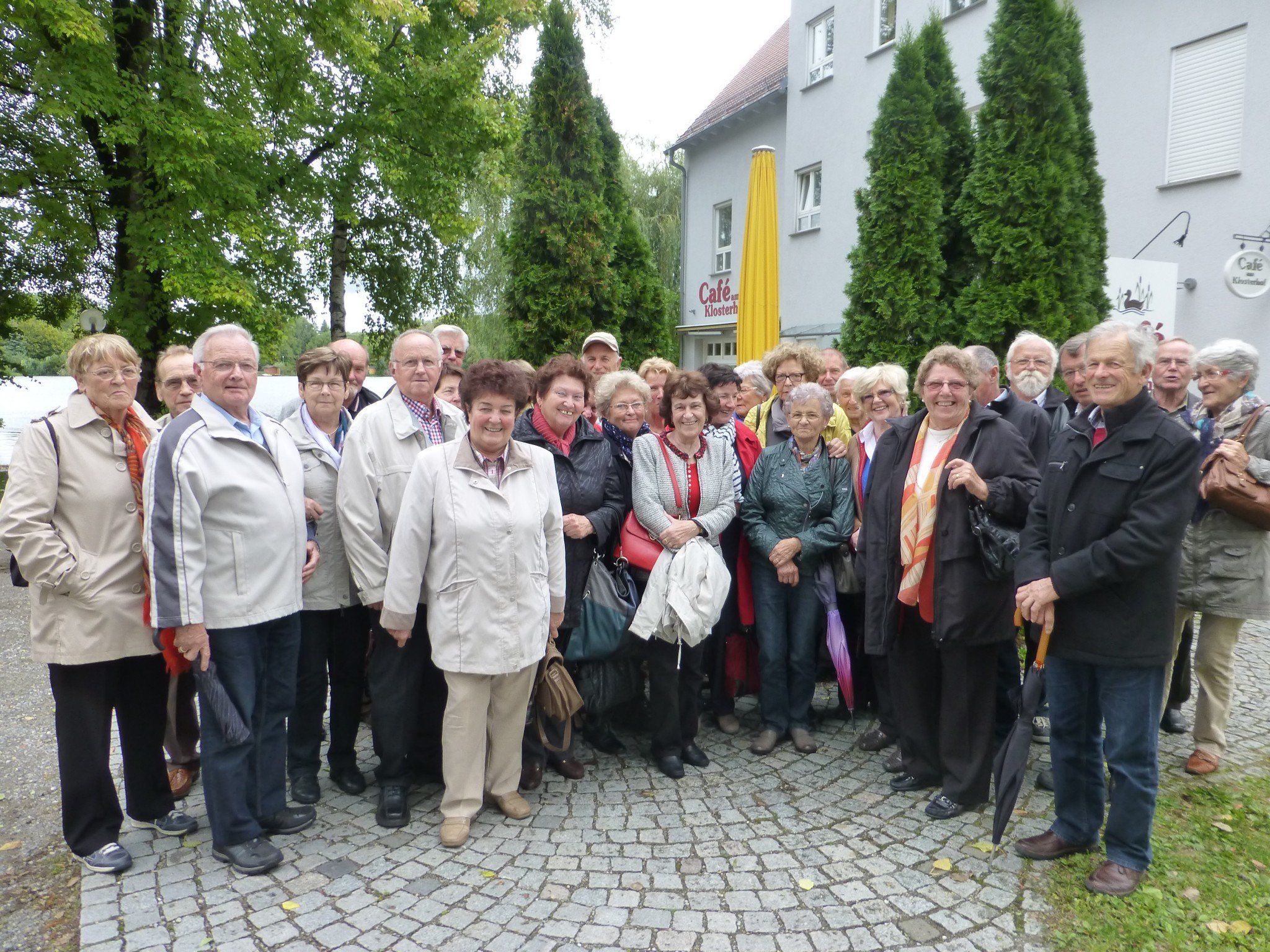 Gut gelaunte Jahrgänger Gut gelaunte Jahrgänger