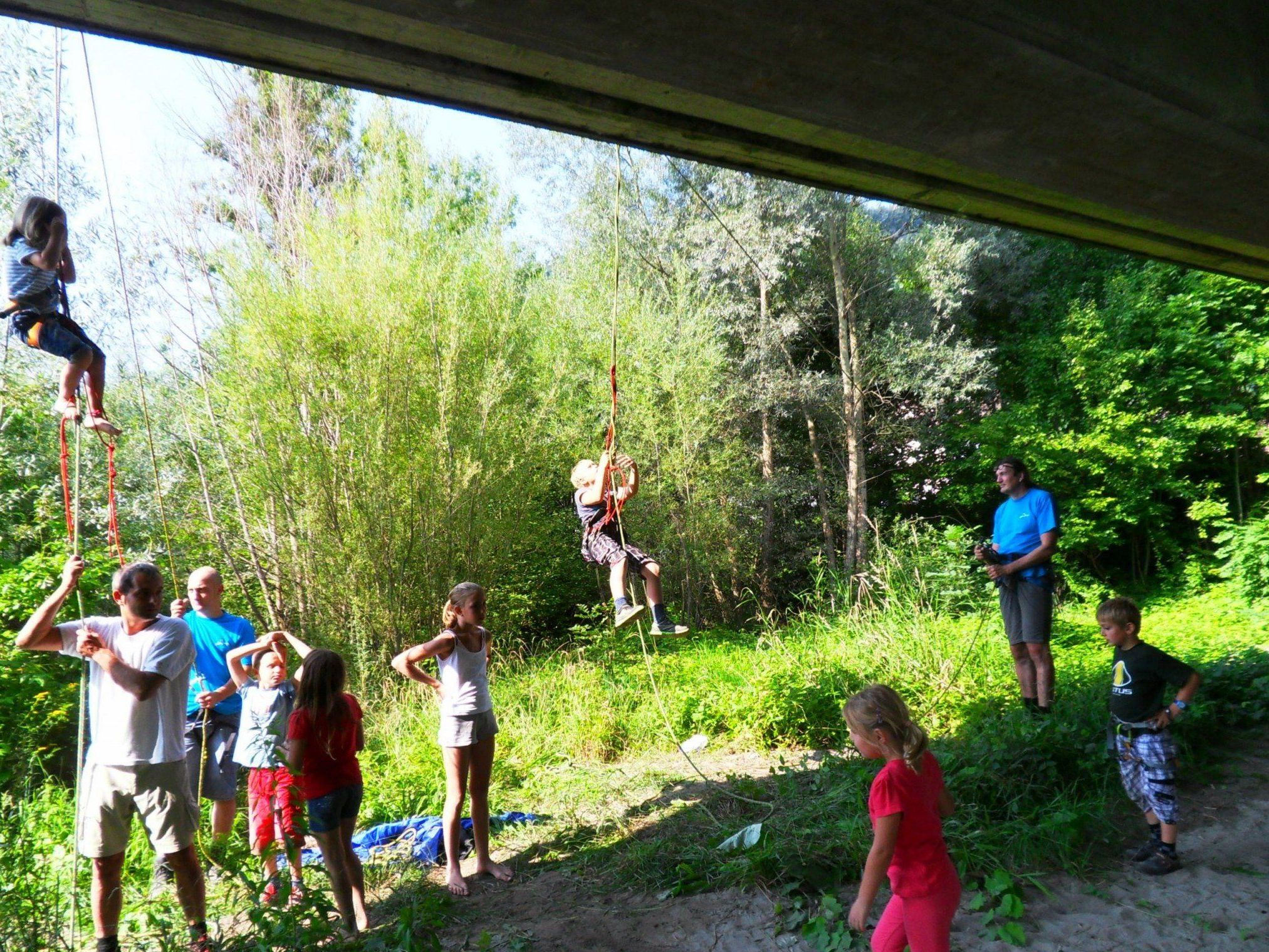 Abseilen macht Spaß Abseilen macht Spaß