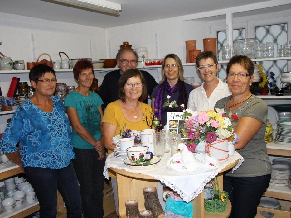 Das Team des Flohmarktlädiles Das Team des Flohmarktlädiles