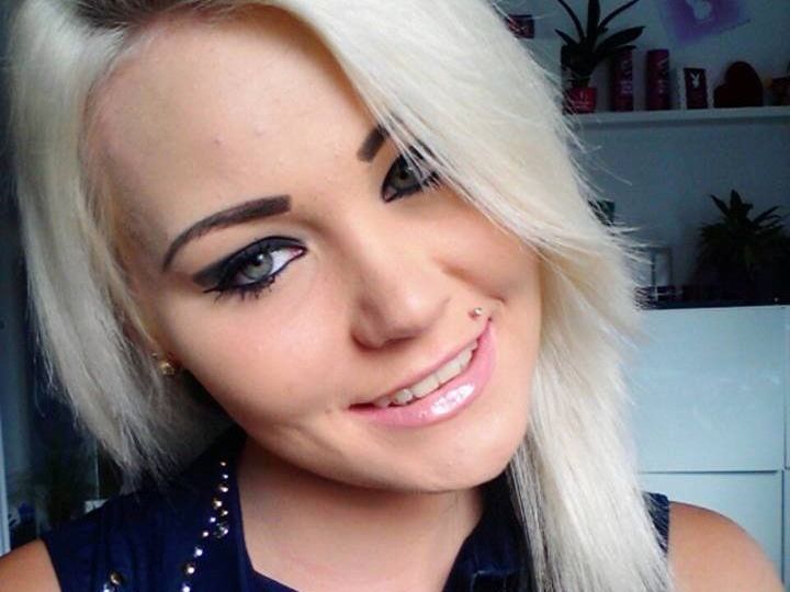 Die Klauserin Chiara Vonbank ist ein großer FC Lauterach-Fan und besucht mit Freundin Shannon viele Spiele. Die Klauserin Chiara Vonbank ist ein großer FC Lauterach-Fan und besucht mit Freundin Shannon viele Spiele.