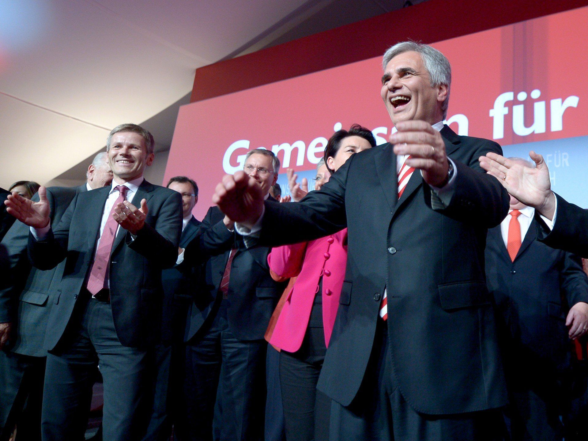 Darabos: Bundeskanzler soll wieder Faymann heißen Darabos: Bundeskanzler soll wieder Faymann heißen