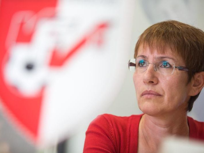 VFV-Frauenreferentin Edwine Schittl sah die 0:2-Niederlage der U-14-Auswahl gegen Burgenland. VFV-Frauenreferentin Edwine Schittl sah die 0:2-Niederlage der U-14-Auswahl gegen Burgenland.