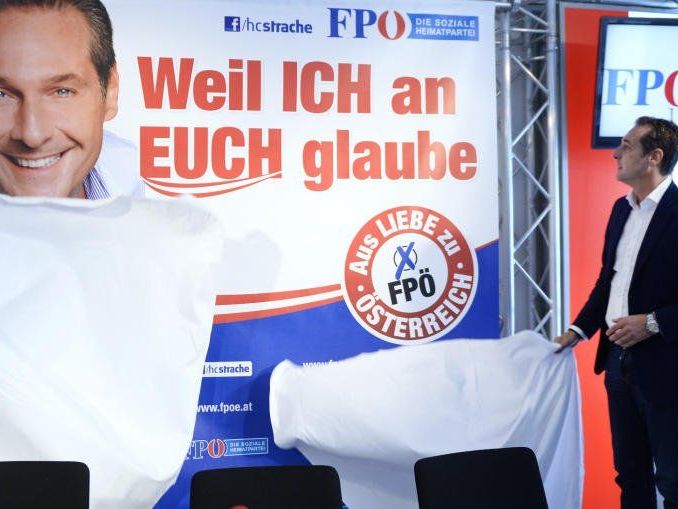 Die FPÖ plakatiert mit neuen Sprüchen. Die FPÖ plakatiert mit neuen Sprüchen.