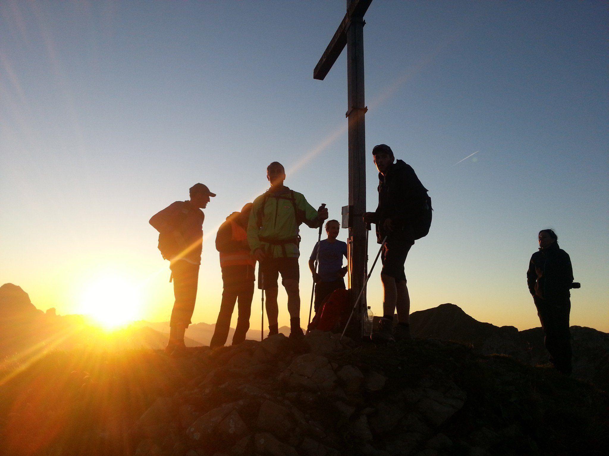 Der letzte der sieben Gipfel - die Höferspitze - wurde von Einigen bei Sonnenuntergang oder später bestiegen.