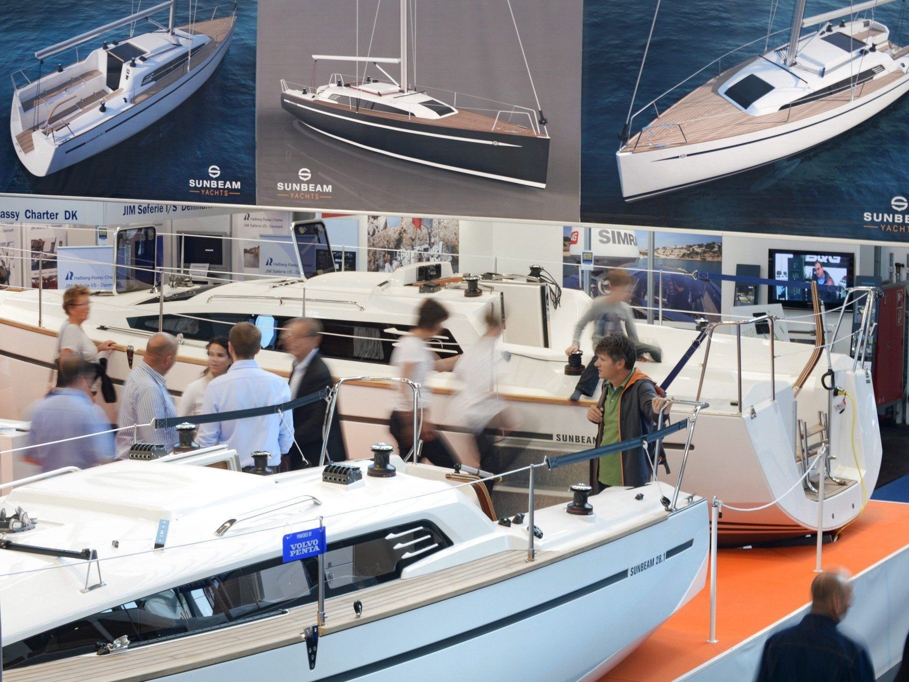 488 Aussteller aus 20 Nationen präsentieren noch bis Sonntag ihre Produkte auf der Interboot. 488 Aussteller aus 20 Nationen präsentieren noch bis Sonntag ihre Produkte auf der Interboot.