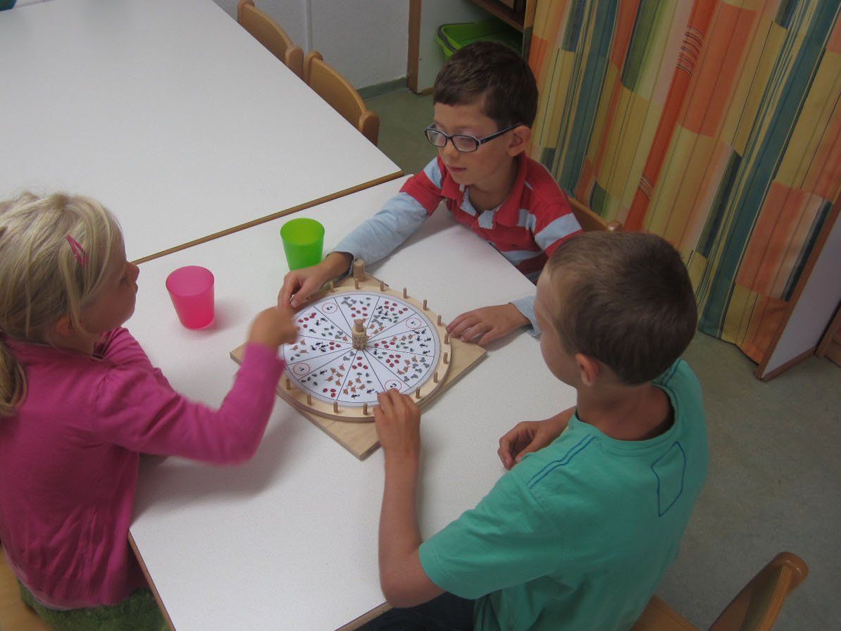 Im Kindergarten Seezentrum wurde ein spielerische Mathematikförderung getestet. Im Kindergarten Seezentrum wurde ein spielerische Mathematikförderung getestet.