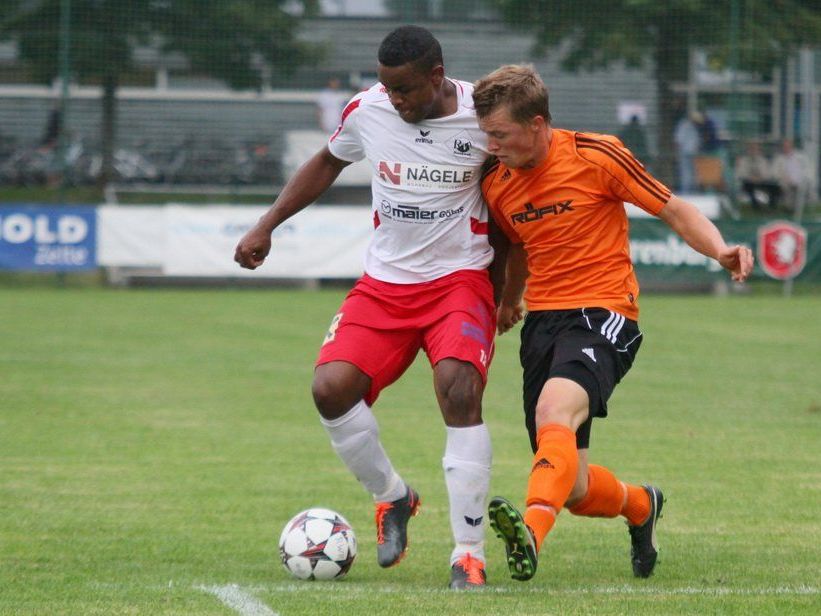 Rafael Godoi Pereira erzielte per Kopf die 1:0-Führung für Rankweil im Vorderlandderby gegen Röthis. Rafael Godoi Pereira erzielte per Kopf die 1:0-Führung für Rankweil im Vorderlandderby gegen Röthis.